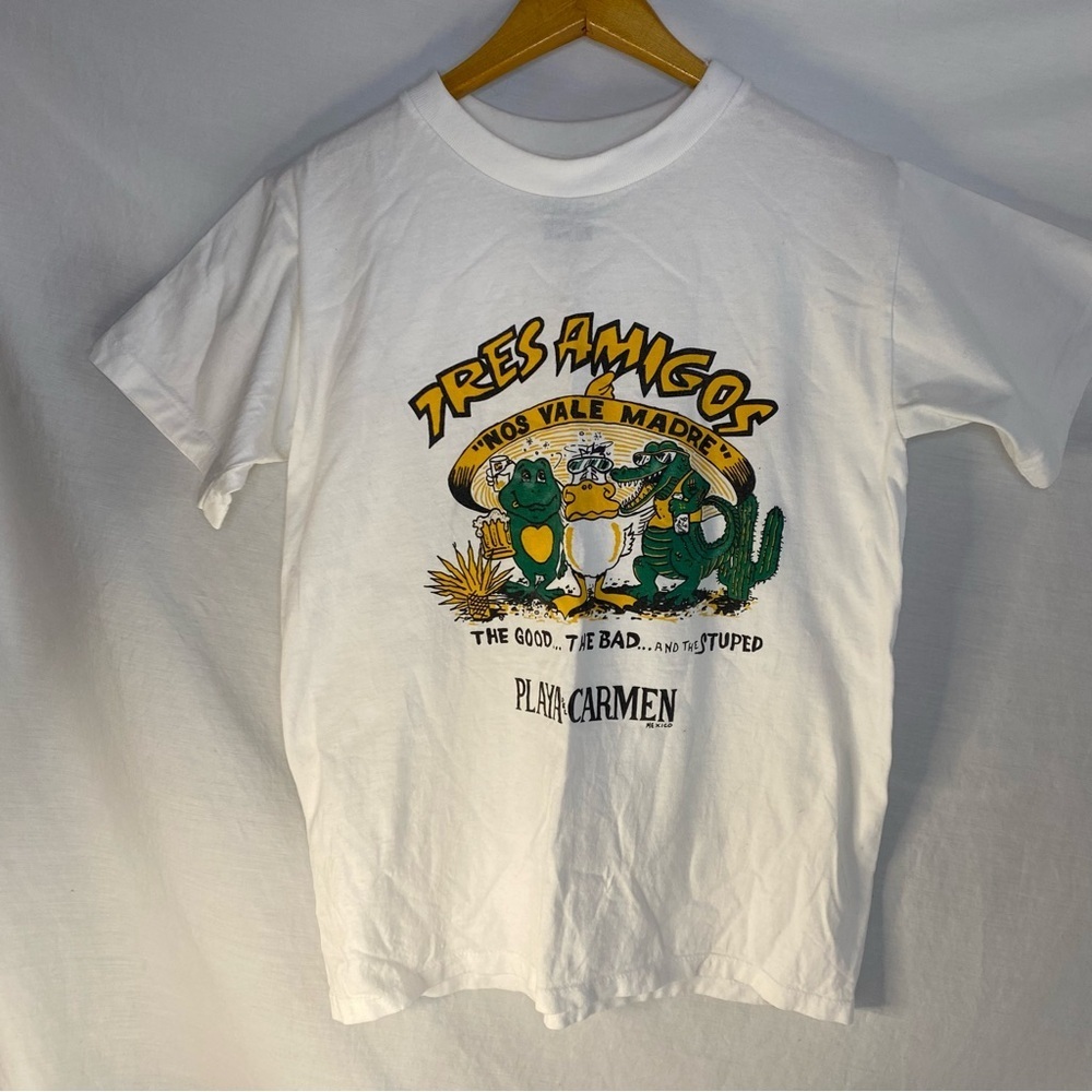 Tres Amigos Graphic T-Shirt medium Mexico holiday frog, duck & alligator alcohol